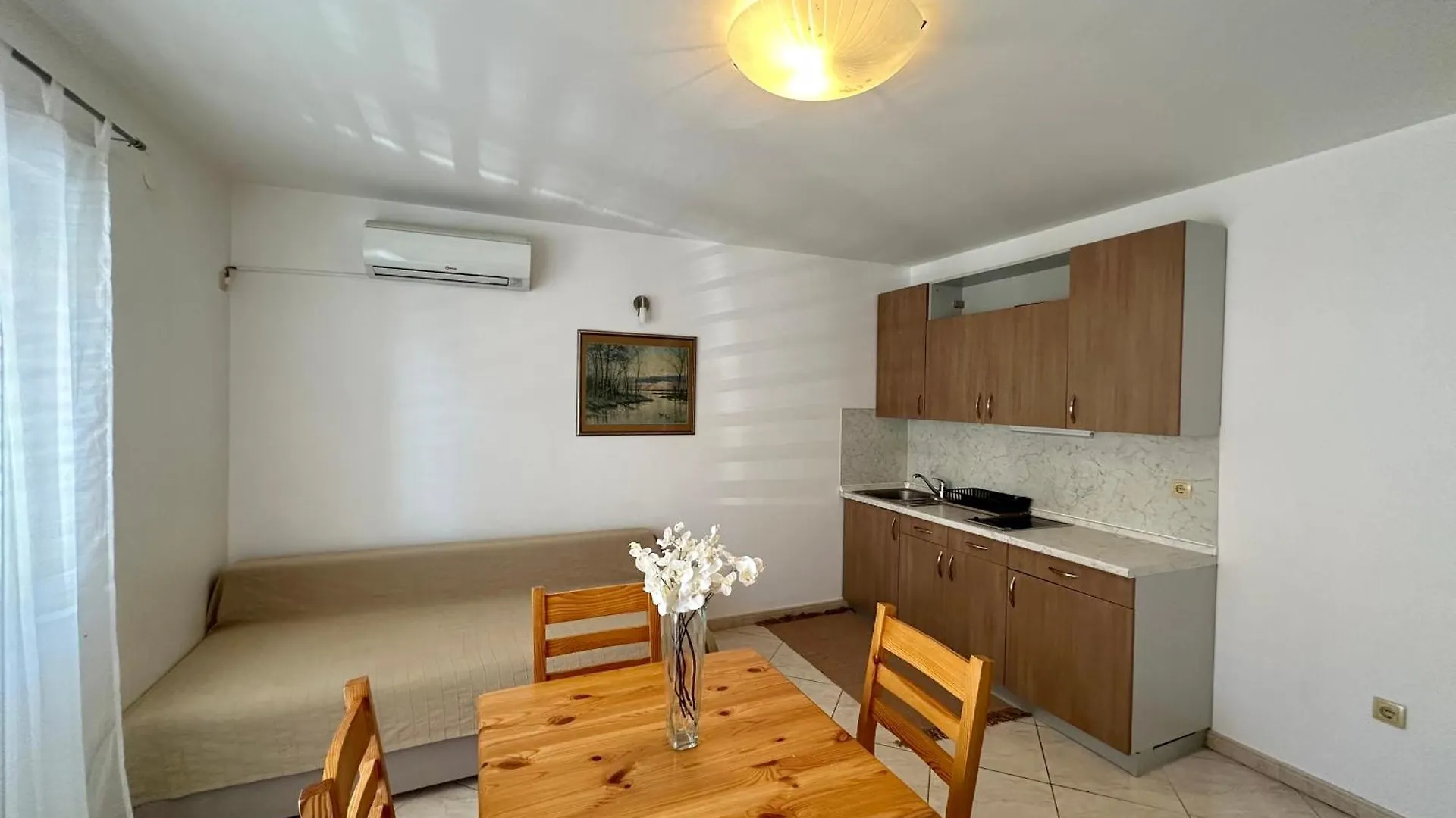 נובי ווינודולסקי Apartmani Velvet Vista דירה נובי ווינודולסקי