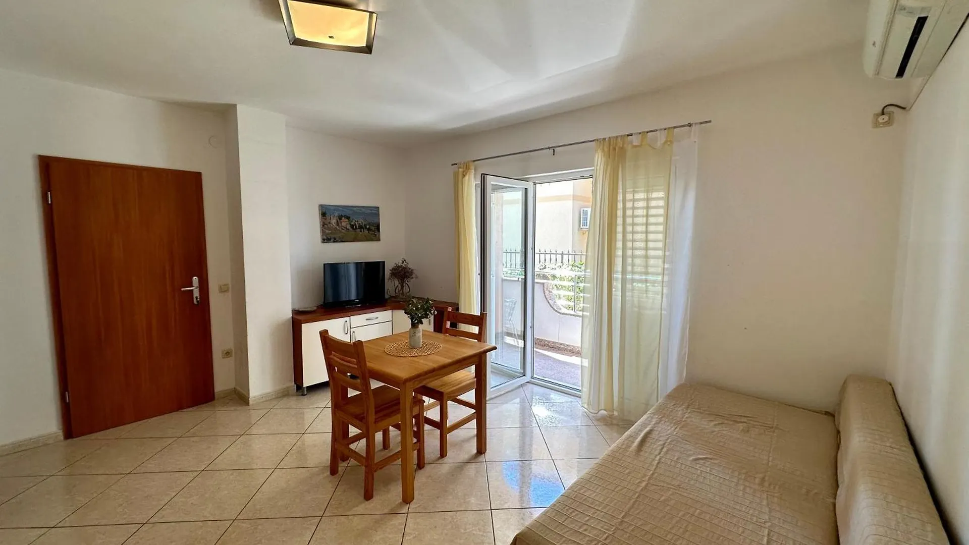 נובי ווינודולסקי Apartmani Velvet Vista דירה